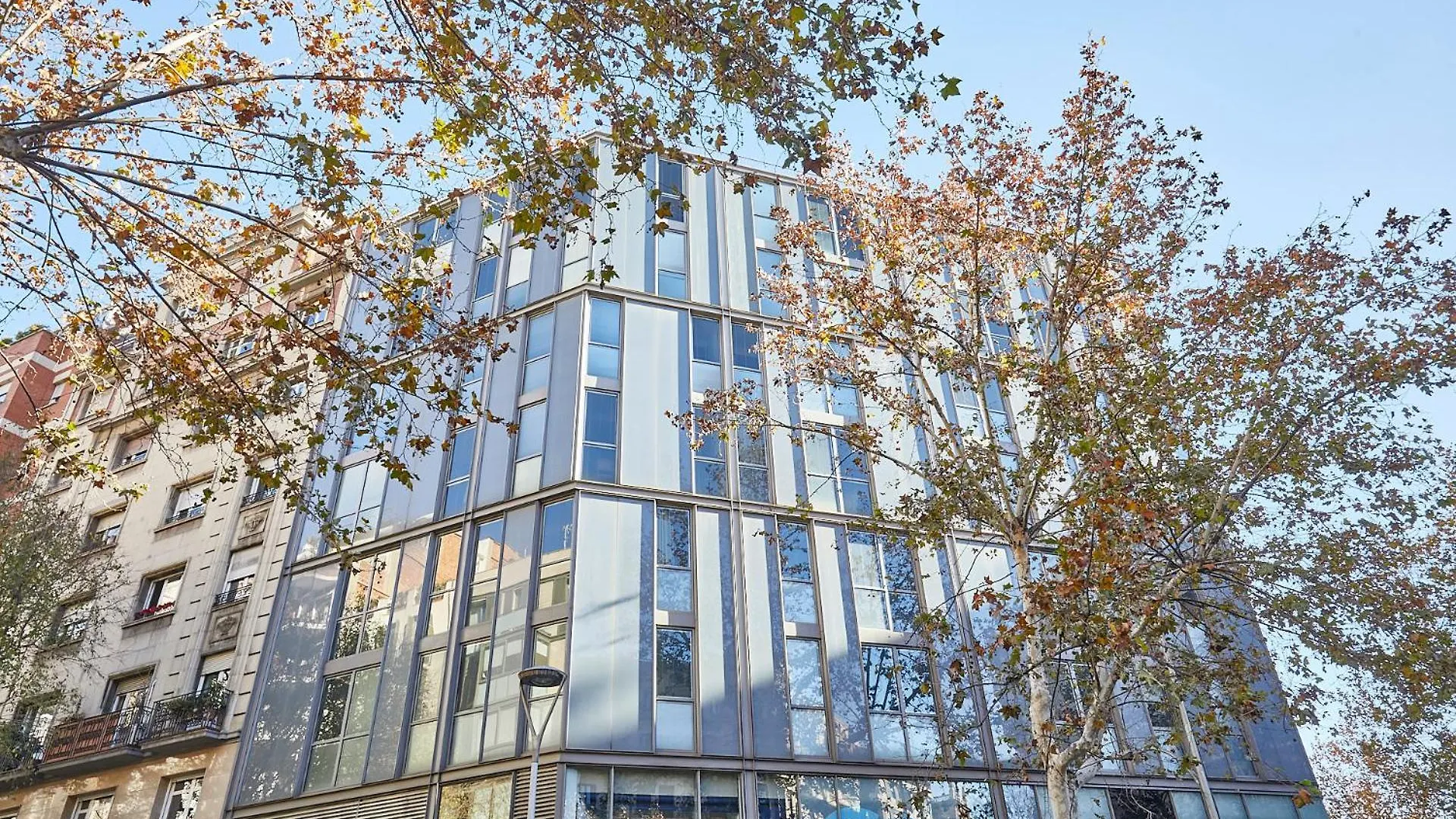 Bbarcelona Placa Universitat Flat Spain